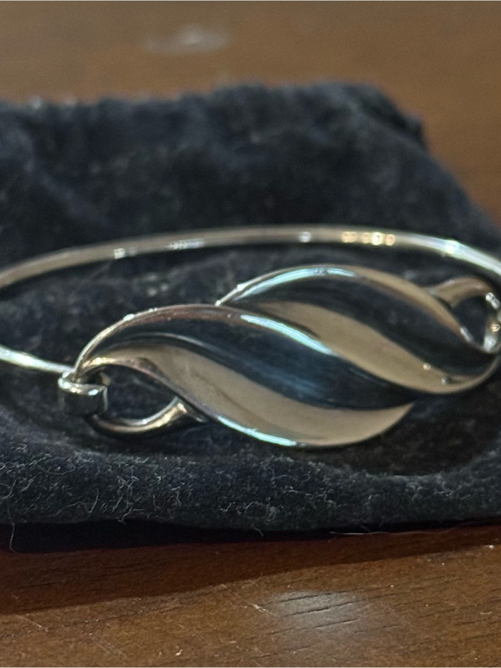 James Avery Sterling Silver duo Leaf Bangle Bracelet